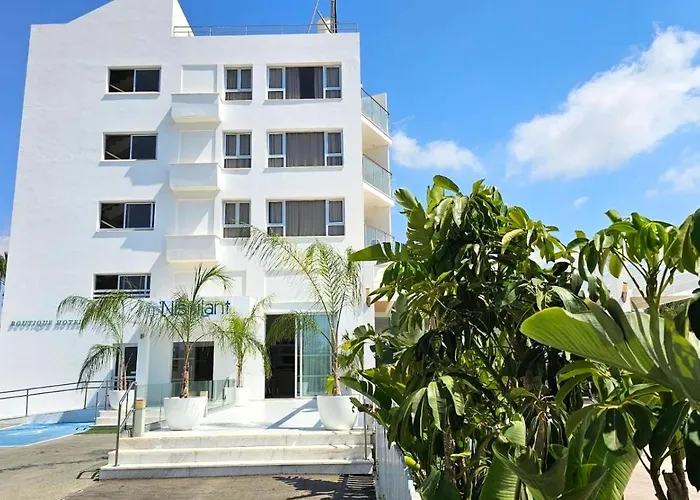 Nissilant & 3* Ayia Napa