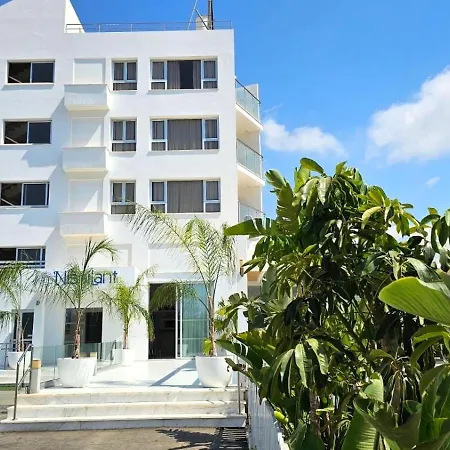 Nissilant & 3* Ayía Nápa