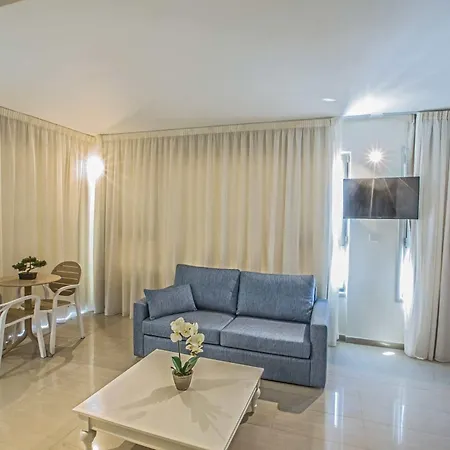 Hotel Nissilant &