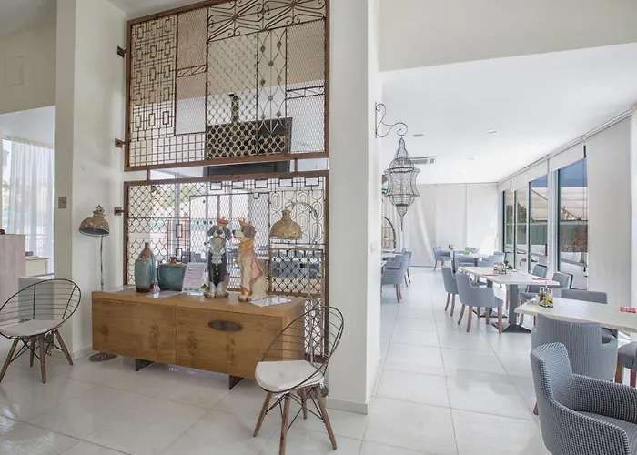 Nissilant & 3* Agia Napa