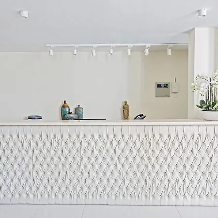 Nissilant & Hotel Ajia Napa