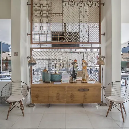 Nissilant & Ajia Napa